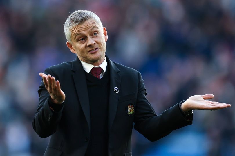 Ole Gunnar Solskjaer shrugs