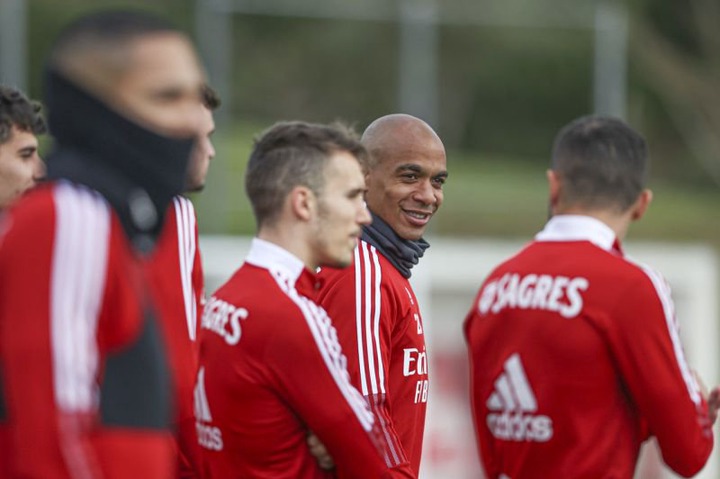 Benfica: Schmidt quer um '10' e a solução poderá já estar no plantel