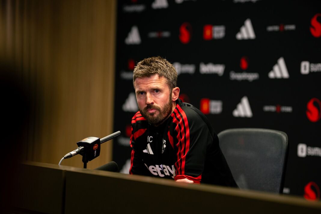 Manchester United Training and Press Conference