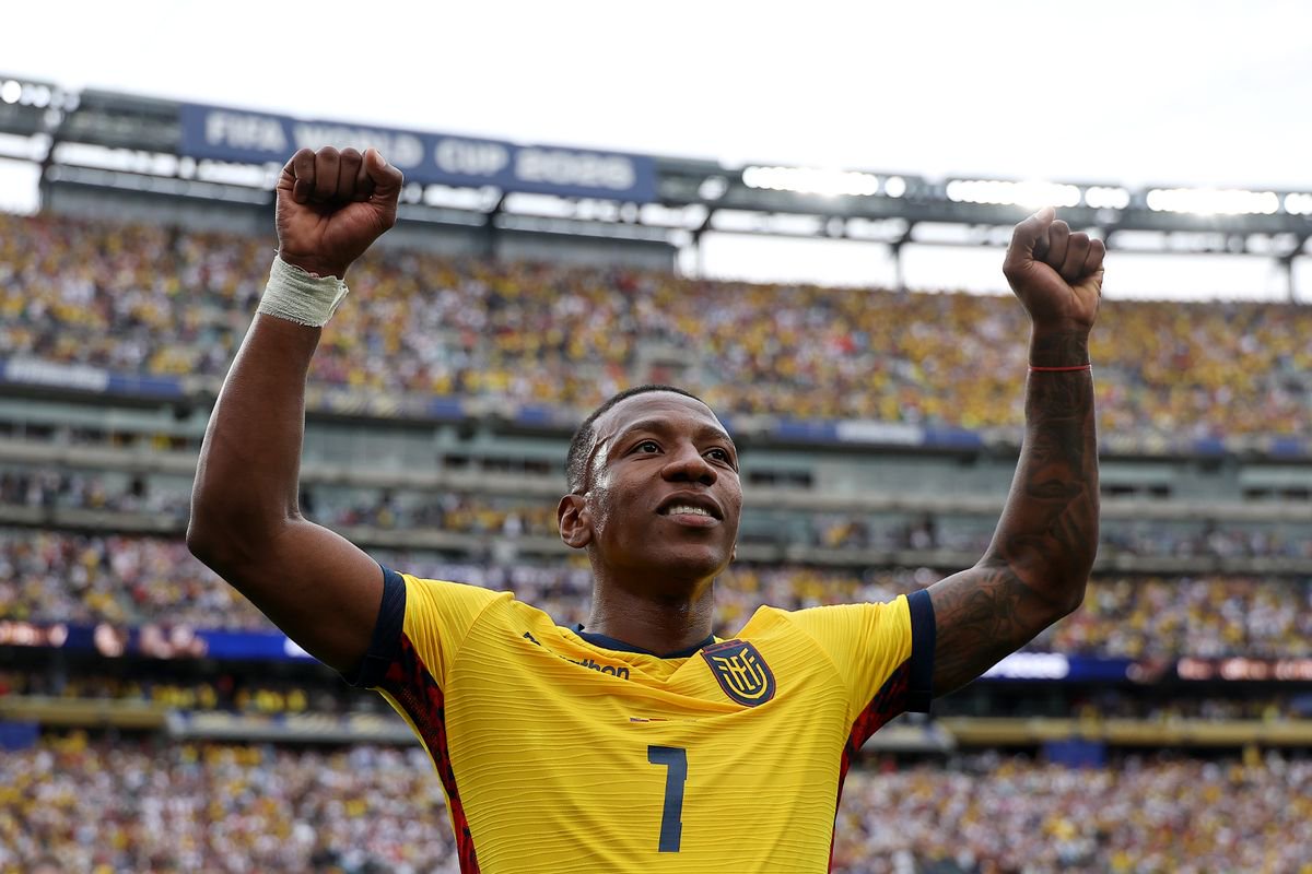 Ecuador international Pervis Estupinan