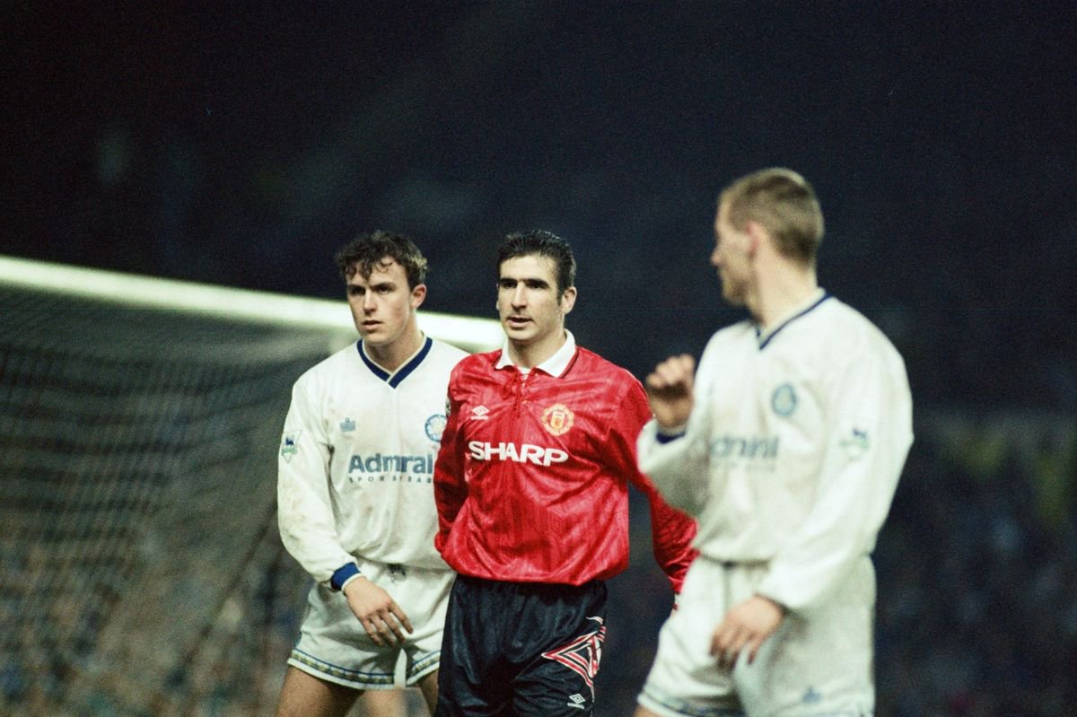 Action from a 1993 match between Manchester United and Leeds United