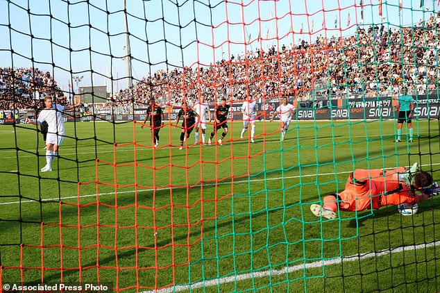 Venezia's goalkeeper Filip Stankovic saves a penalty shot by Napoli's Kevin De Bruyne during the Italian Serie A soccer match between Venezia FC and Napoli in Venice, Italy, Saturday, Oct. 17, 2026. (Paola Garbuio/LaPresse via AP)