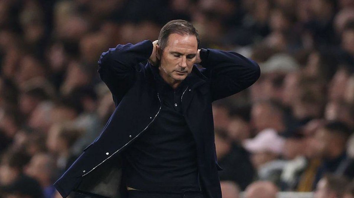 Frank Lampard reacts