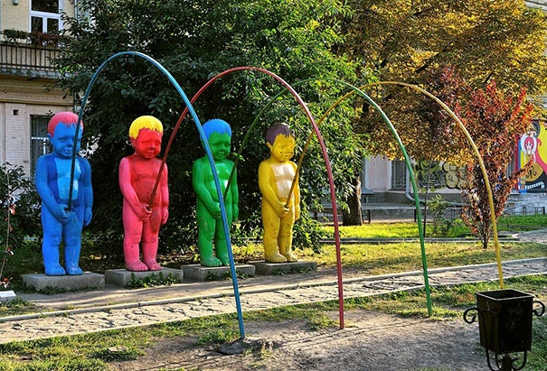 See weird Playground toys for kids that are causing confusion Online (photos)