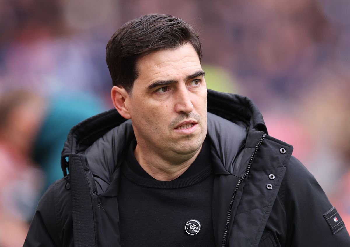 Liverpool head coach Andoni Iraola.