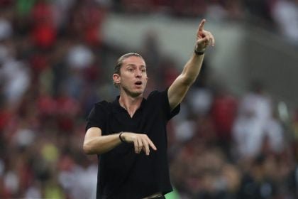 Jornalista da Globo volta a criticar Flamengo por demissão de Filipe Luís: ‘Decisão muito maluca’