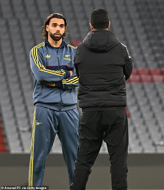 David Raya brushed off criticism of Arsenal's playing style this season, stressing that the players had their own opinions