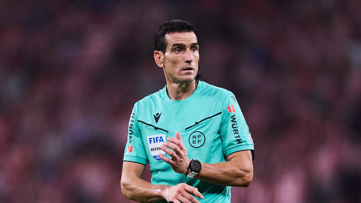 Martínez Munuera, a 44-year-old police officer, has been appointed to the fifth Clásico of his refereeing career.