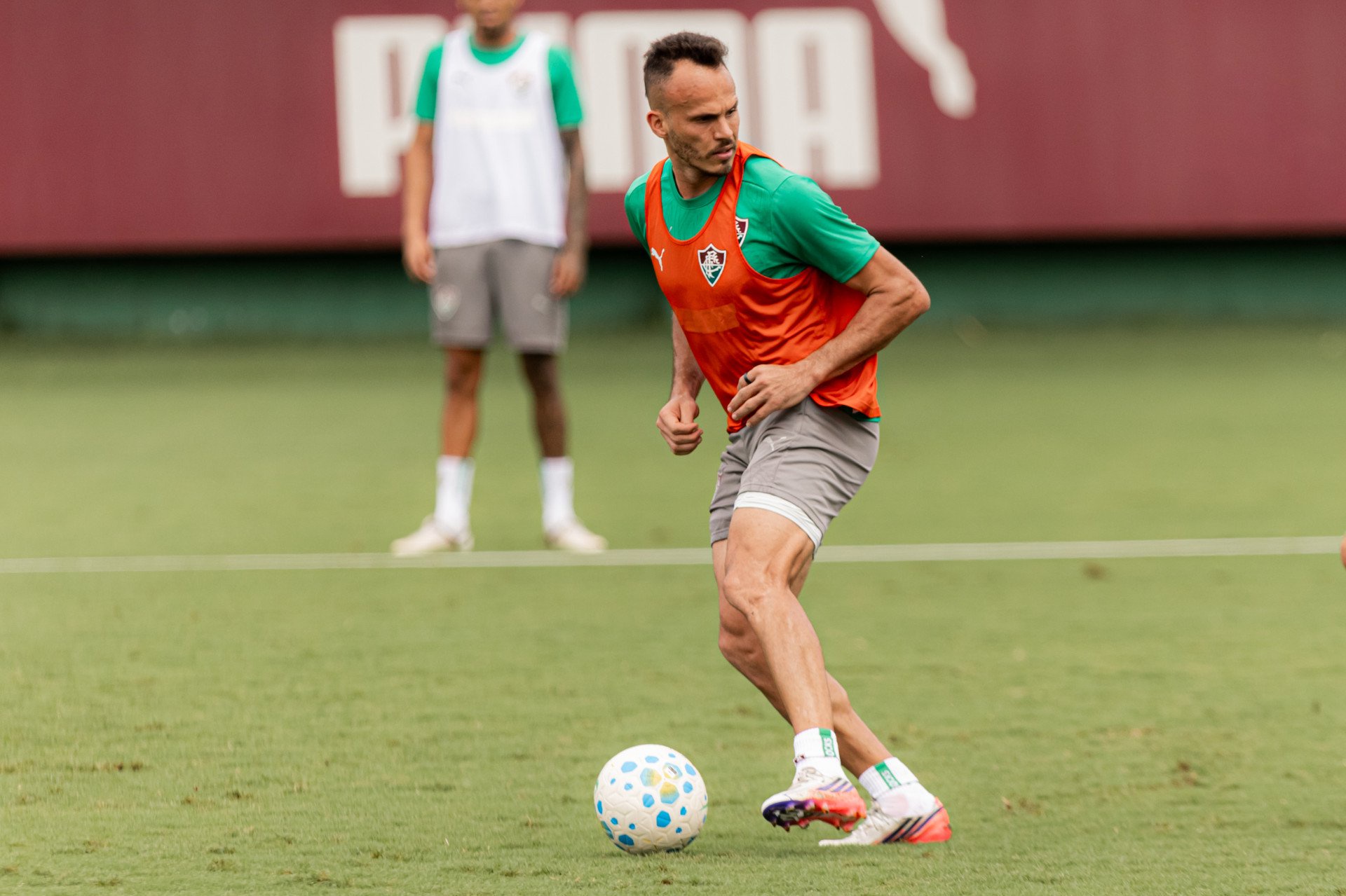 Ren&ecirc; revelou que o elenco do Fluminense est&aacute; com a confian&ccedil;a em alta para buscar a vaga: "Vai ser uma guerra e estamos prontos" - Marina Garcia / Fluminense FC