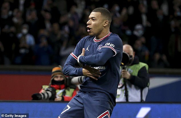 PSG chief Leonardo gives unconvincing update on Kylian Mbappe's future