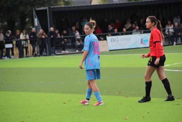 Mais … elle me suit ! (©  René TROPEE)