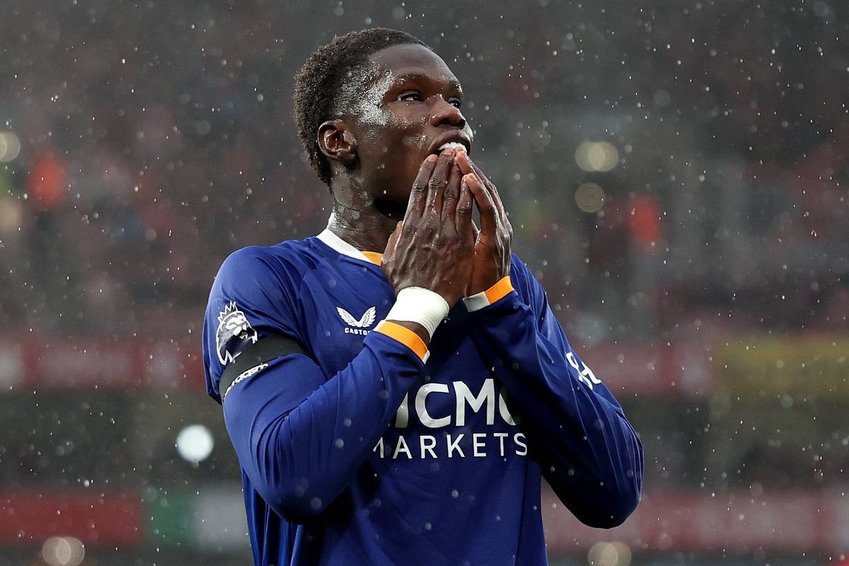 LONDON, ENGLAND - OCTOBER 24: Thierno Barry of Everton reacts after a missed chance during the Premier League 2026/27 match between Arsenal FC and Everton at Emirates Stadium on October 24, 2026 in London, England. (Photo by Julian Finney/Getty Images)