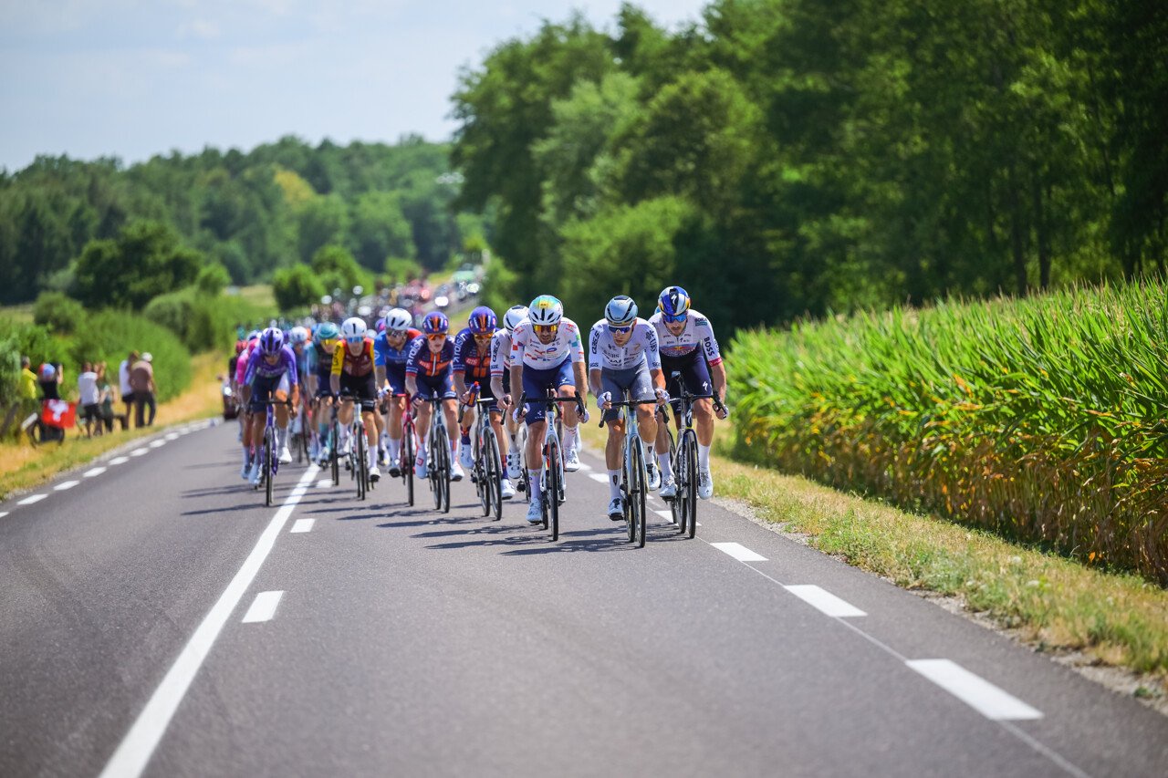 Le peloton du Tour de France traversera de nouveau l'Ain le dimanche 11 juillet 2027, entre Villars-les-Dombes et le Grand Colombier.