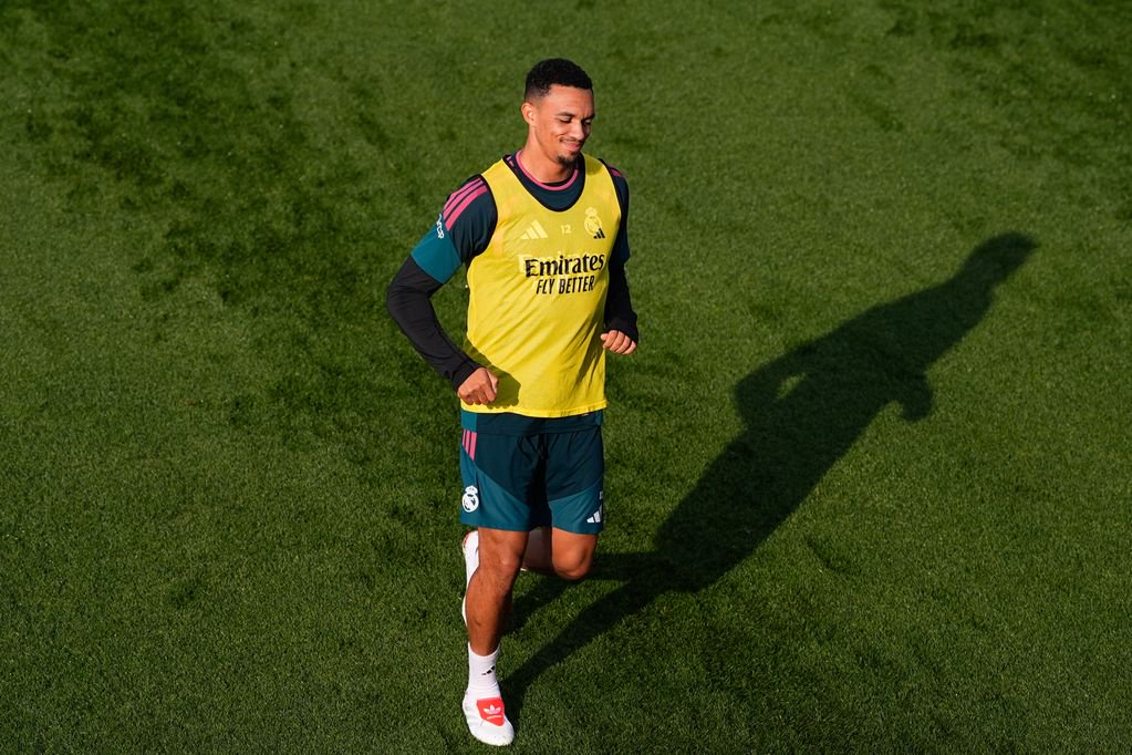 Trent Alexander-Arnold during a Real Madrid training session ahead the Spanish League, LaLiga EA Sports, football match against Sevilla FC at Ciudad Deportiva Real Madrid