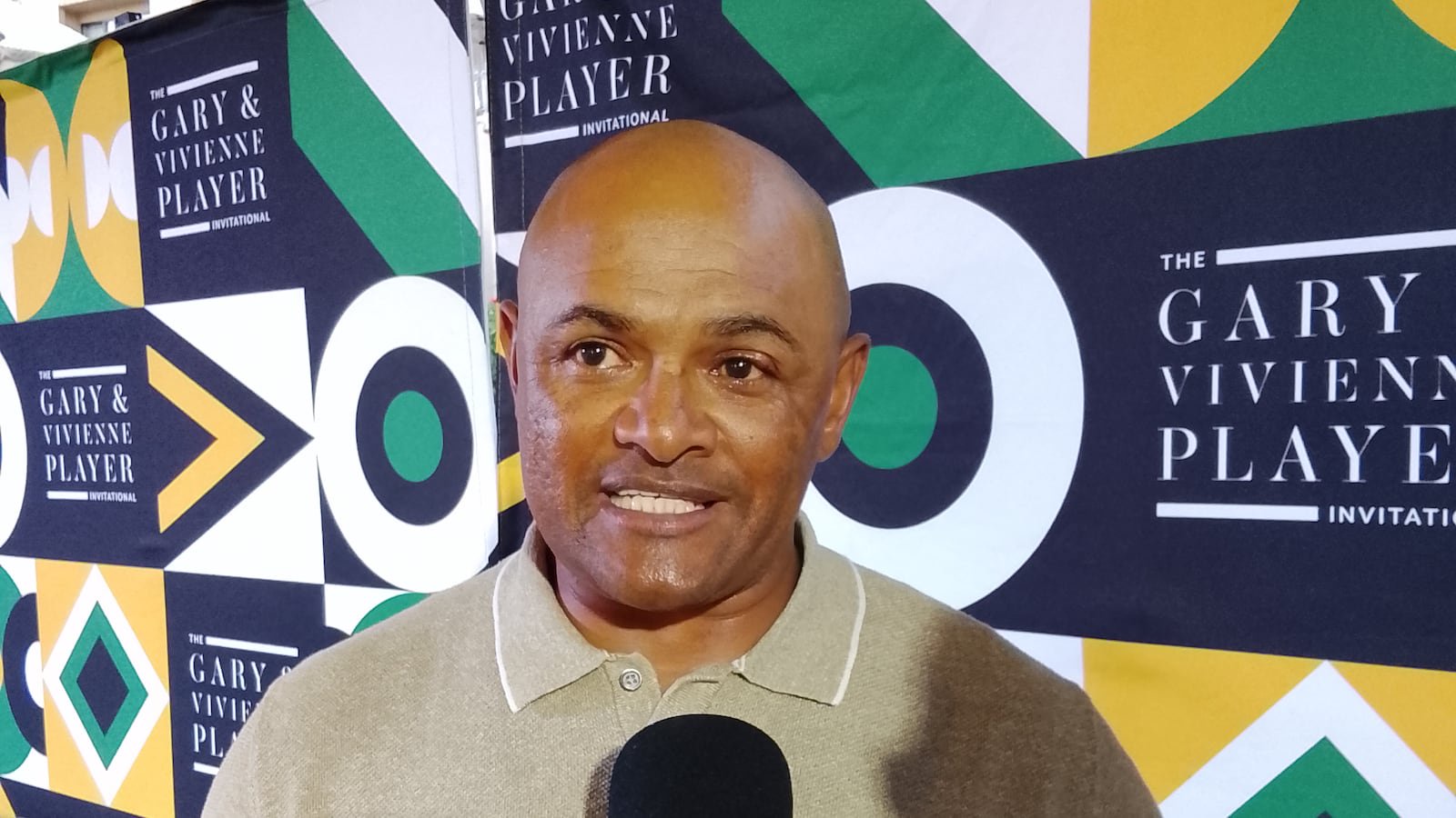 Former Kaizer Chiefs striker Shaun Bartlett is backing an entertaining clash when Orlando Pirates host their bitter rivals Amakhosi in Saturday’s highly anticipated Soweto Derby. Photo by Happy Mnguni.