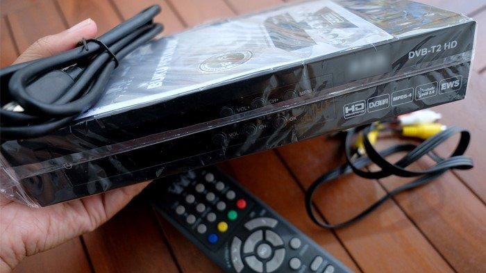 Contoh perangkat Set Top Box (STB) DVBT2.