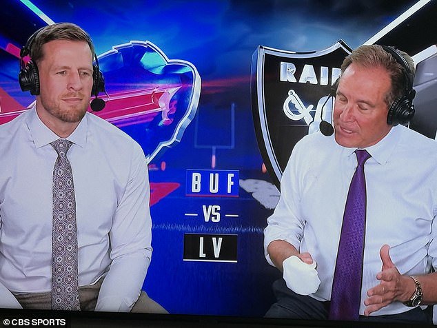 Nantz returned holding a medical ice pack firmly wrapped against his injured wrist