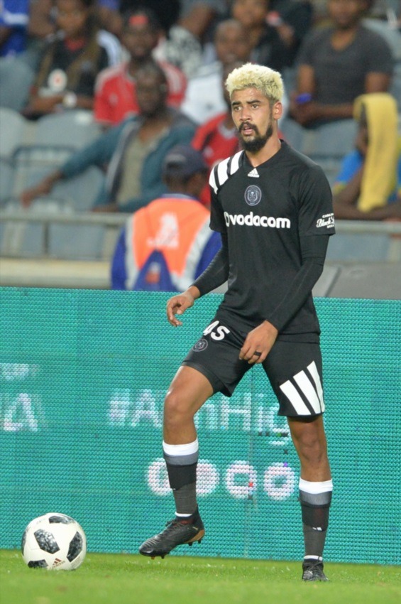 Pirates&#39; Mobara does not want to move to Wits