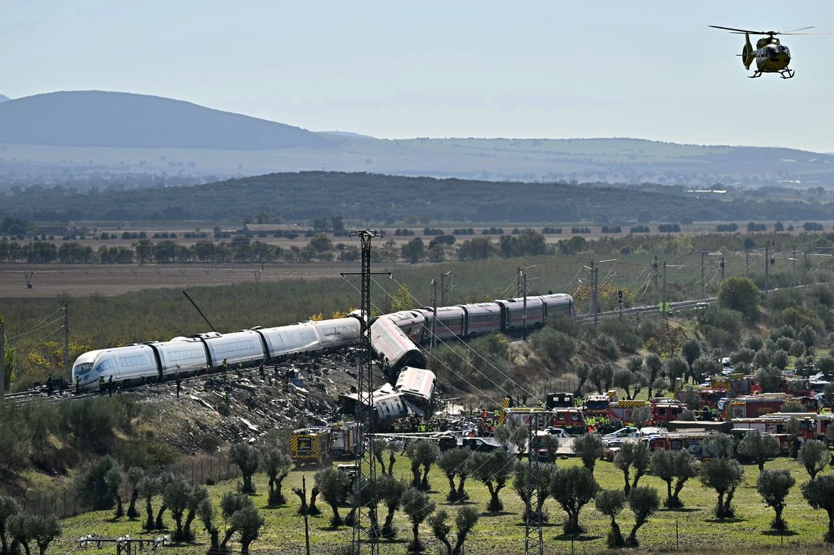 Spain train crash
