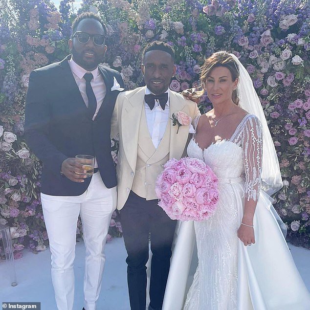 Ex Tottenham Hotspur star Jermain Defoe broke up with wife, Donna months after lavish wedding