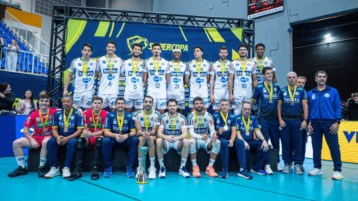 Volêi Renata conquista o segundo pódio da temporada após vice-campeonato da Supercopa (Foto: Pedro Teixeira/Vôlei Renata)
