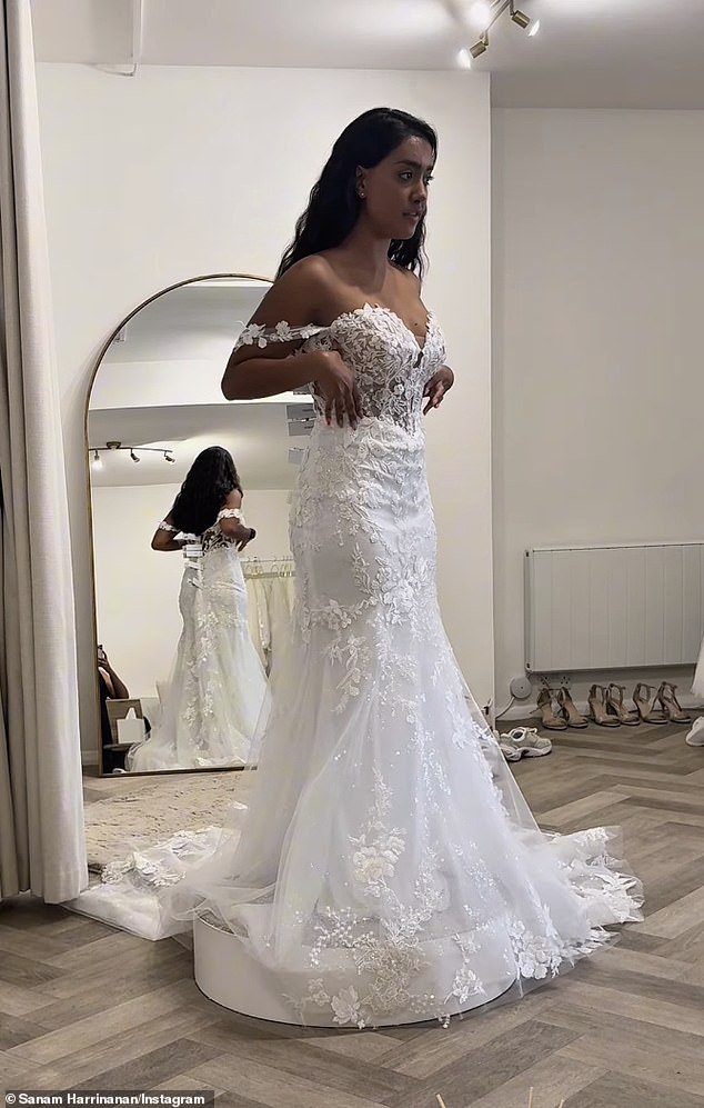 Firstly, she tried on an off-the-shoulder lace gown before changing into an A-line dress with a corset top