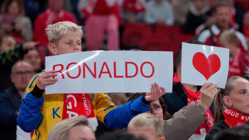 Braga joga frente ao Copenhaga no Parken, o estádio com o "portão Cristiano Ronaldo"
