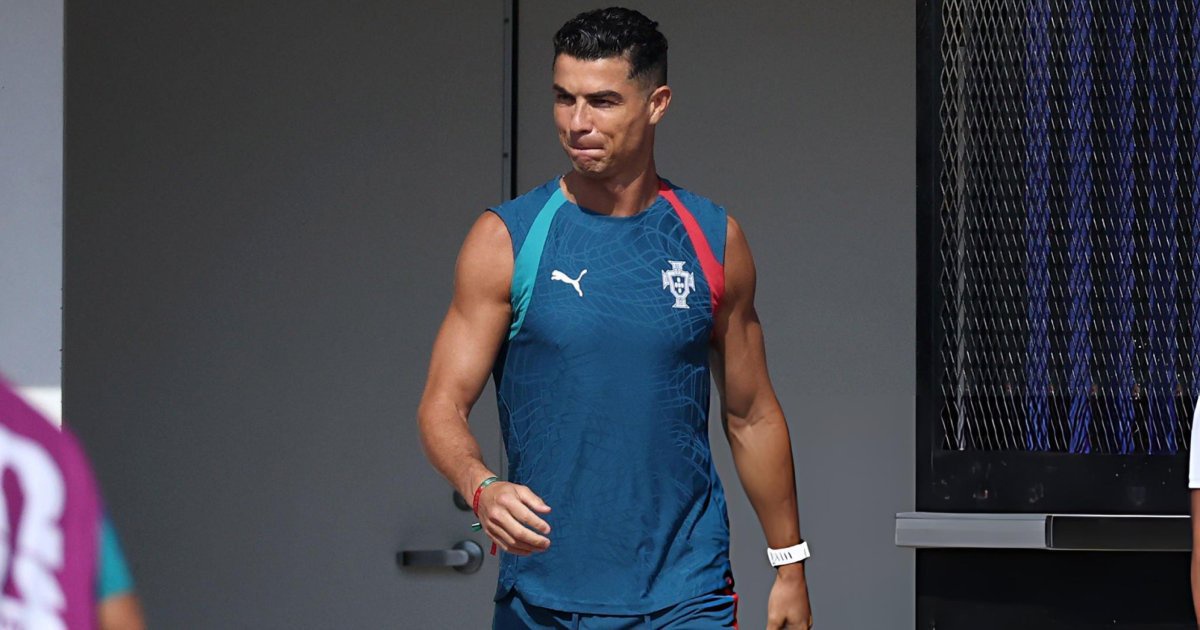ronaldo-trains-1792582429.jpg