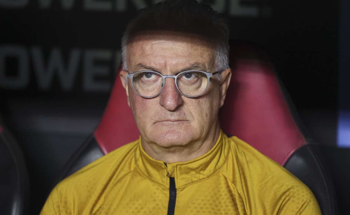 Eleições do São Paulo podem definir futuro de Dorival Júnior