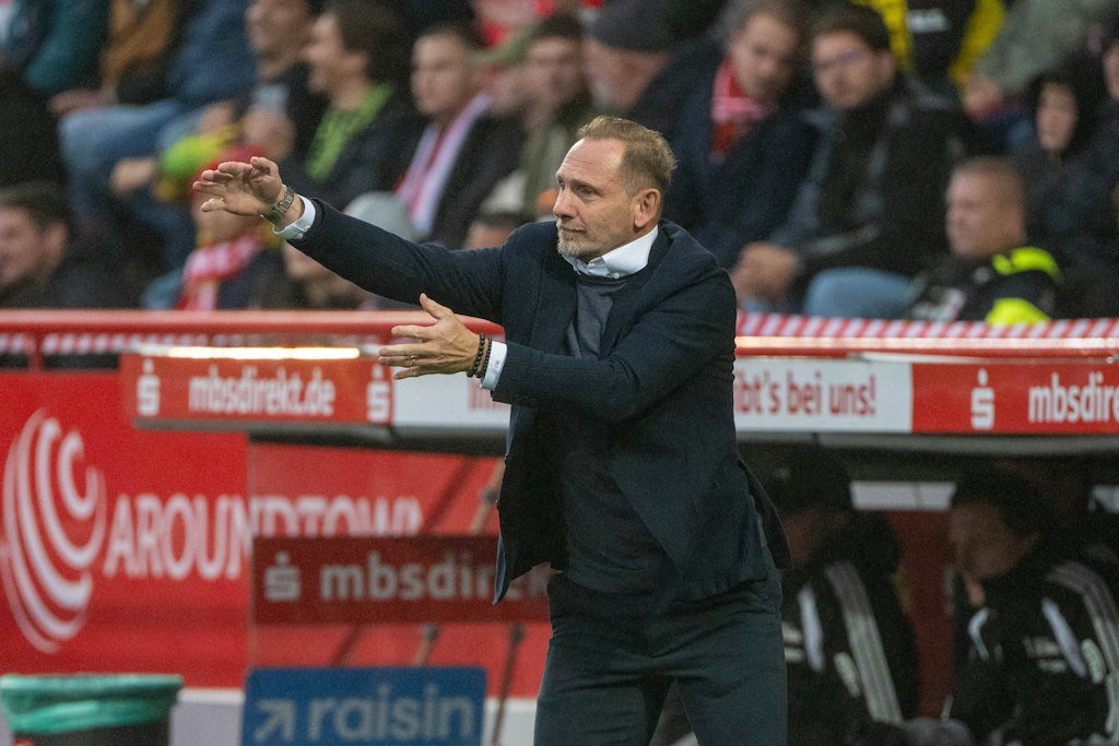 Trainer Mauro Lustrinelli hat dem 1. FC Union Berlin zuletzt neue Stabilität verliehen. Beim FC Augsburg wartet nun der nächste Prüfstein.