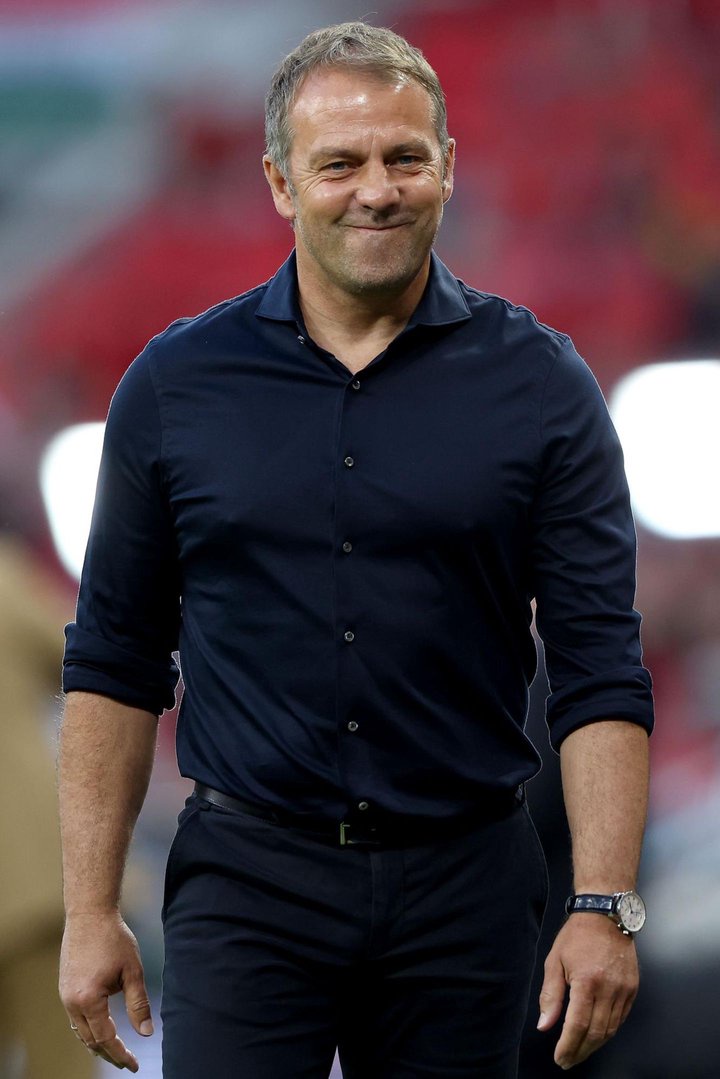 Hansi Flick Acknowledges PSG Superiority After Barcelona Defeat