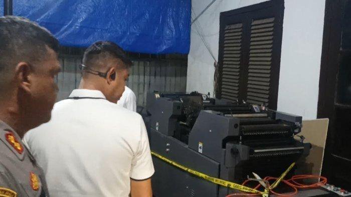 Canggihnya Andi Ibrahim Cetak Uang Palsu, Bayar Orang Rp3 Juta Bikin Benang Pengaman