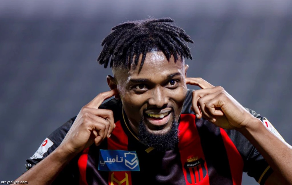 Al-Riyadh's Bernard Mensah celebrates scoring in the 2-1 Saudi Pro League win over Al-Taawoun (Arriyadiyah)
