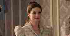 Francesca in the sitting room of her home in Season 3 of 'Bridgerton'