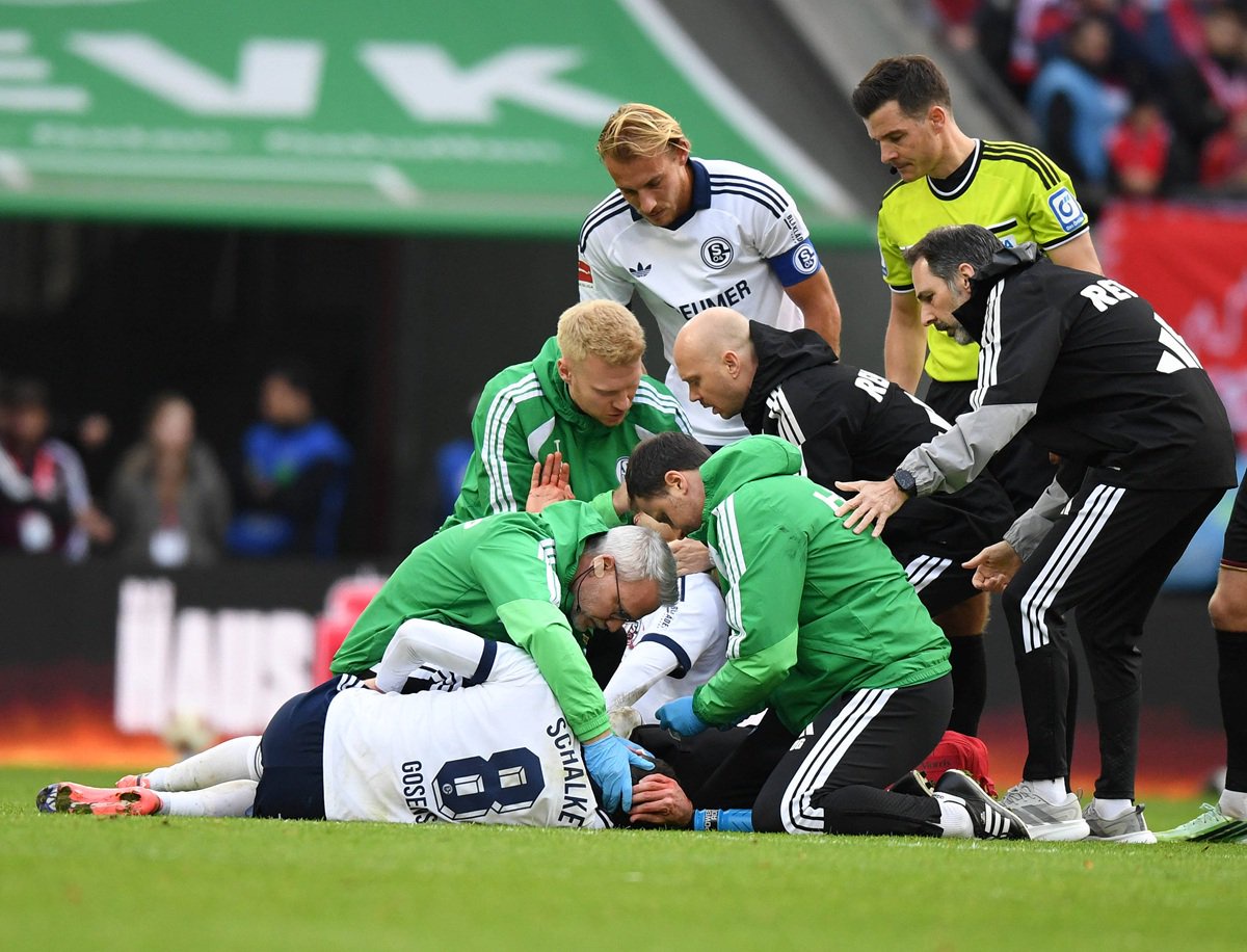 Robin Gosens wird behandelt
