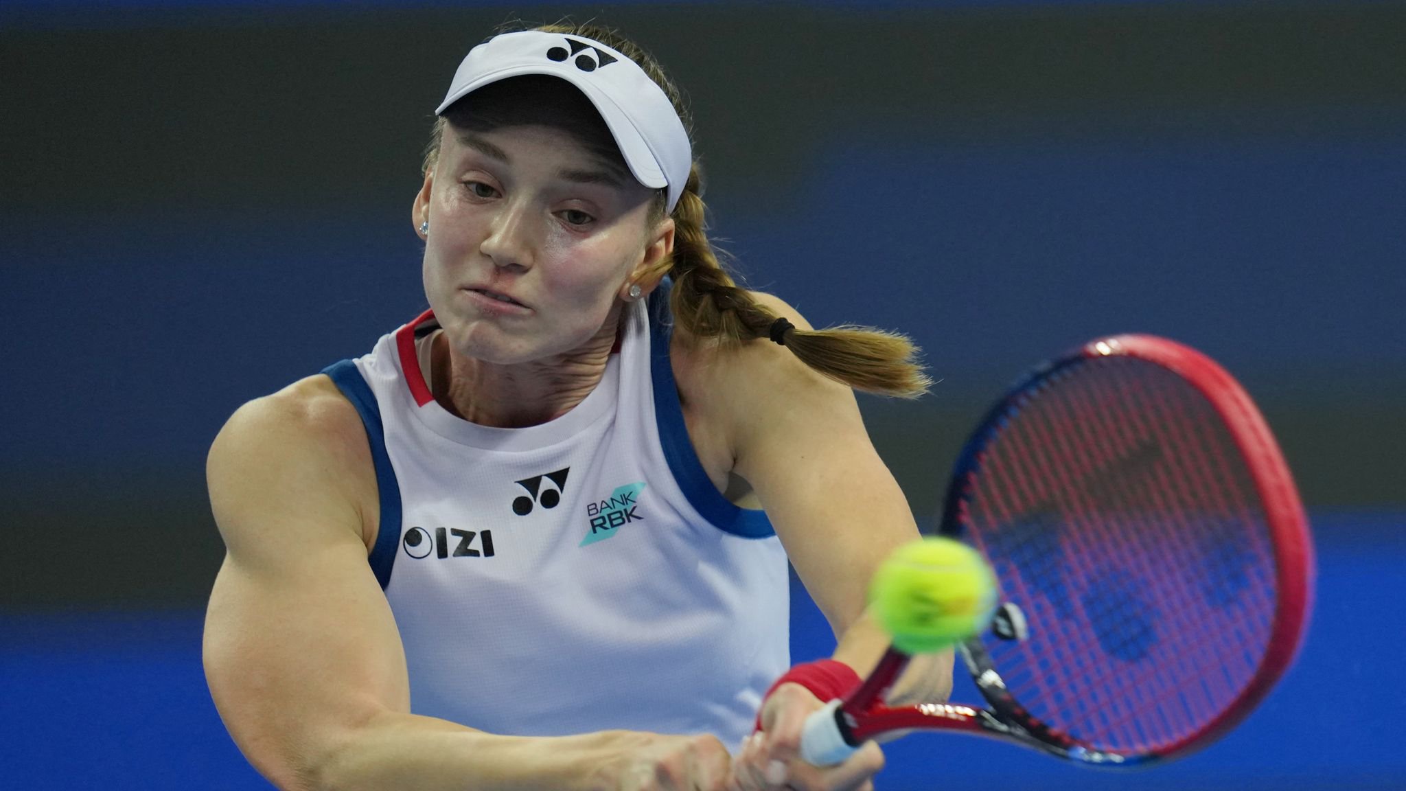 Elena Rybakina withdrew from her match against Leylah Fernandez