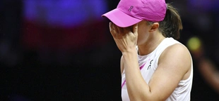 Rybakina ends Swiatek’s Stuttgart reign in 3-set semifinal win