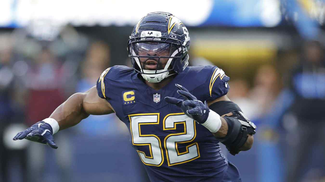 Houston Texans v Los Angeles Chargers - NFL 2025