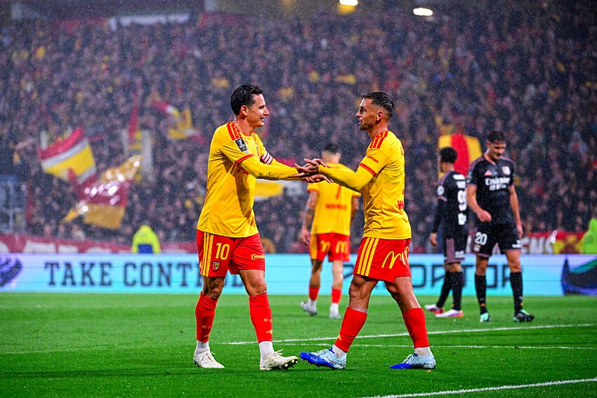 Florian Thauvin et Ruben Aguilar (RC Lens)