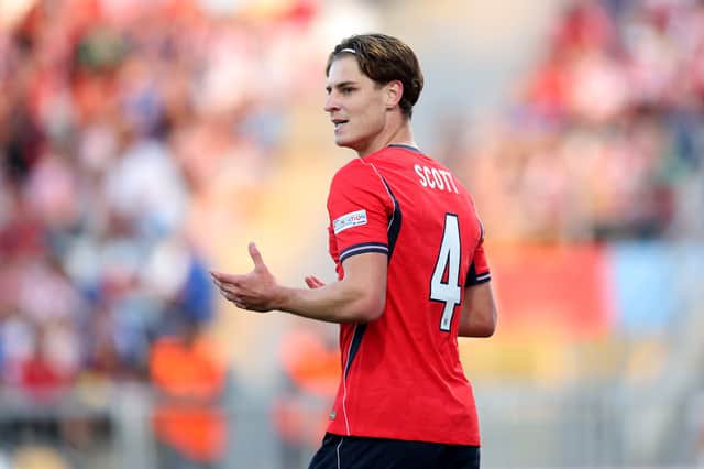 Chelsea and Liverpool look set to go head to head to sign Alex Scott