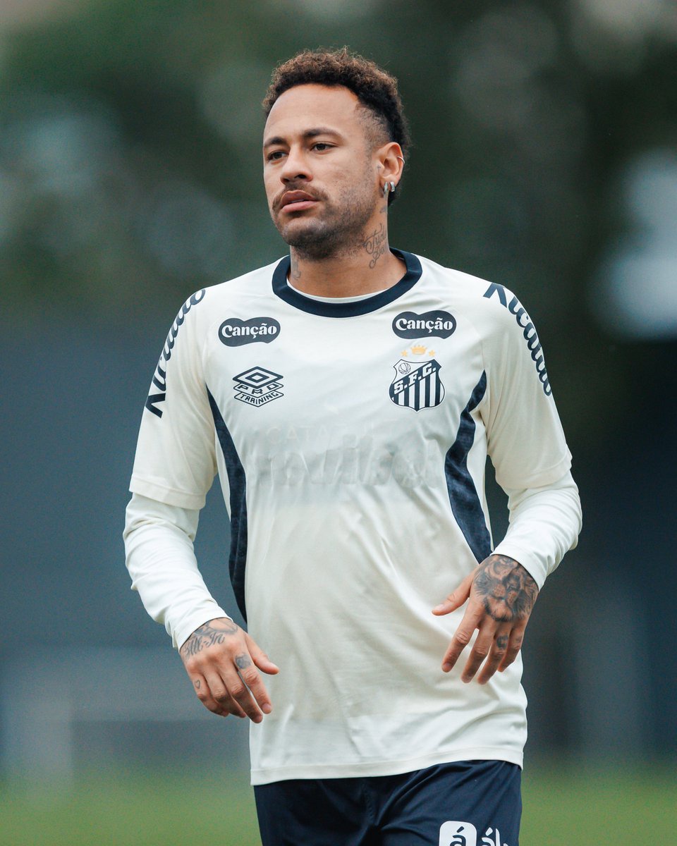 Neymar ainda não marcou no Maraca pelo Peixe