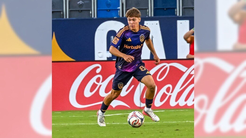 Galaxy defender Mason Vanney looks for a pass a game against Cruz Azul on Oct. 4, 2026, at Dignity Health Sports Park. (Photo by Gil Castro-Petres, Contributing Photographer)
