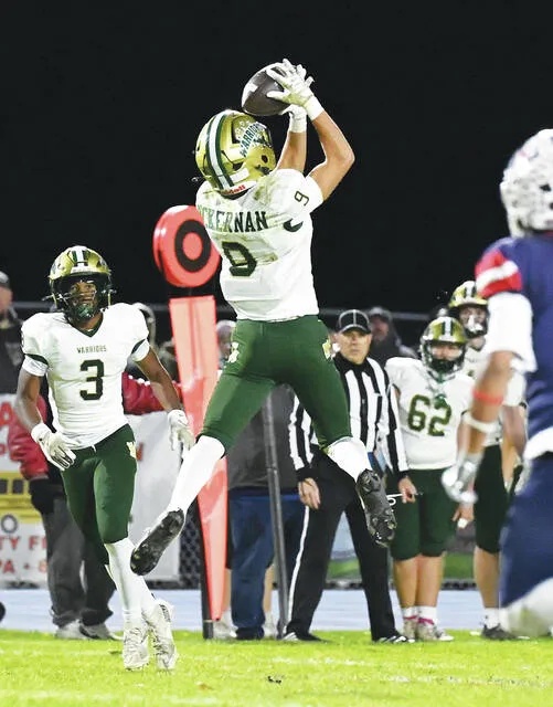 <p>The Wyoming Area offense began to click when quarterback Luke Kopetchny tossed the ball to Michael McKernan (9) for a substantial gain against Pittston Area.</p>
                                 <p>Tony Callaio | For Times Leader</p>