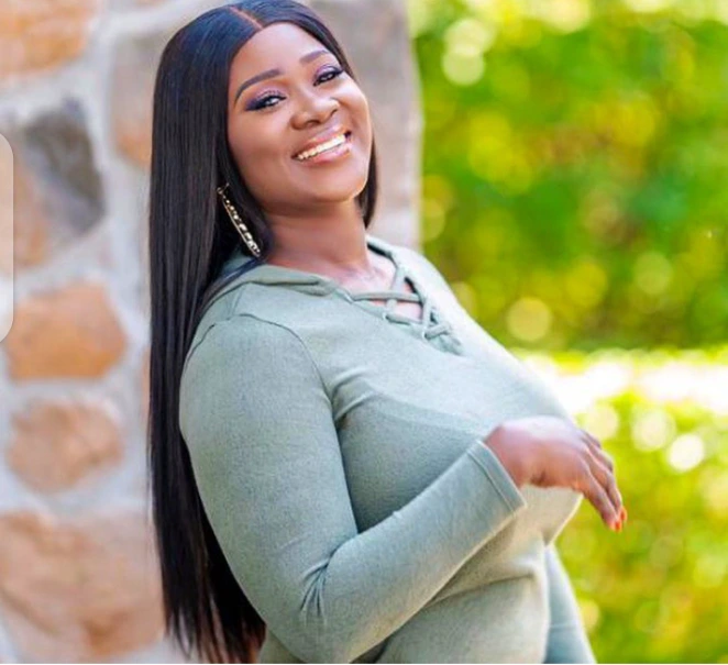 Mercy Johnson's daughter is just a photocopy of her (pictures) 8