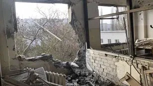 Ucrania denuncia un nuevo ataque ruso contra un hospital maternoinfantil de Jersón (Iuliia Mendel  @IuliiaMendel).