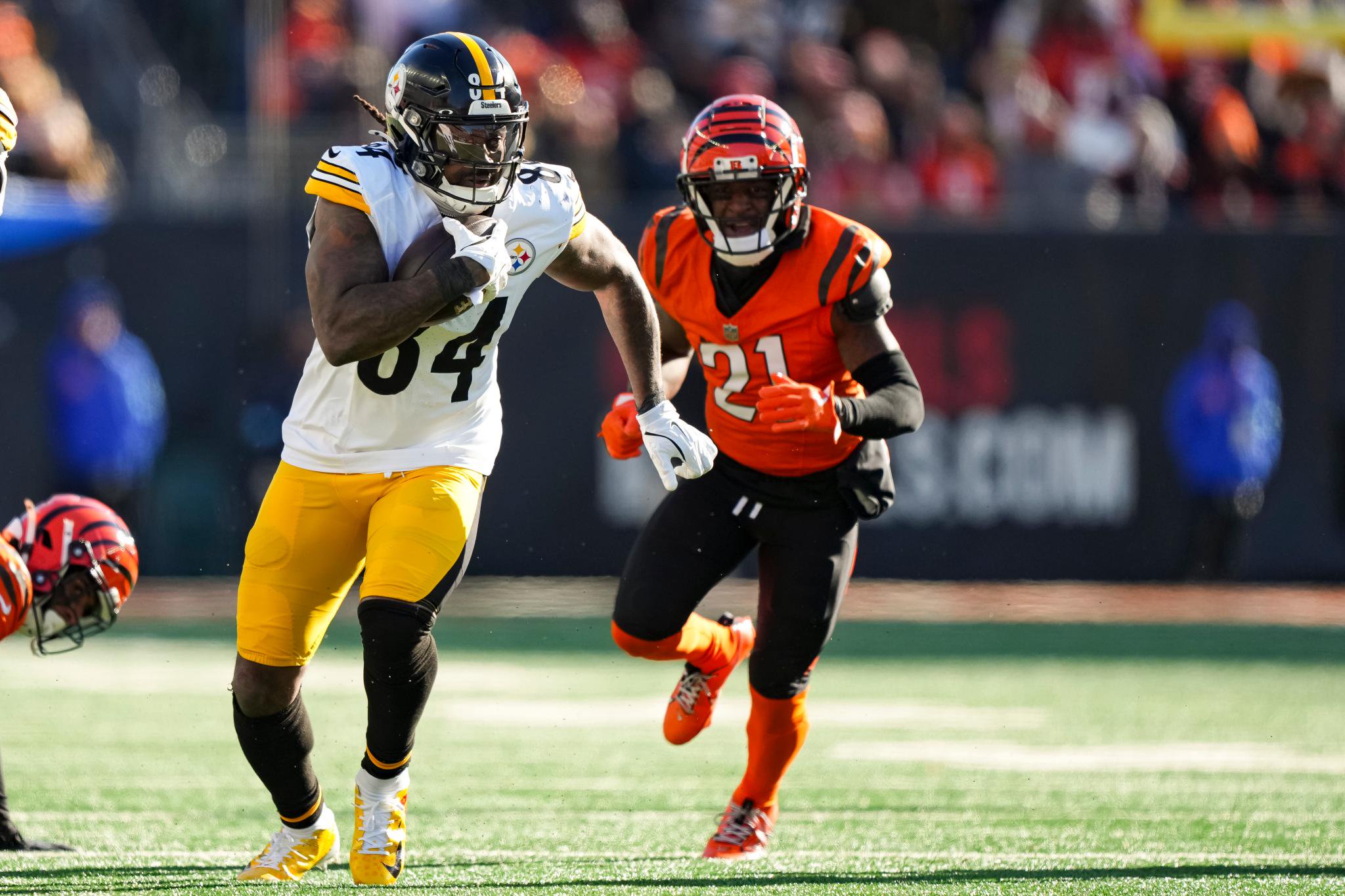 Running back Cordarrelle Patterson #84 of the Pittsburgh Steelers carries the ball during the first half of an NFL football game against the Cincinnati Bengals, at Paycor Stadium on December 1, 2024 in Cincinnati, Ohio. 