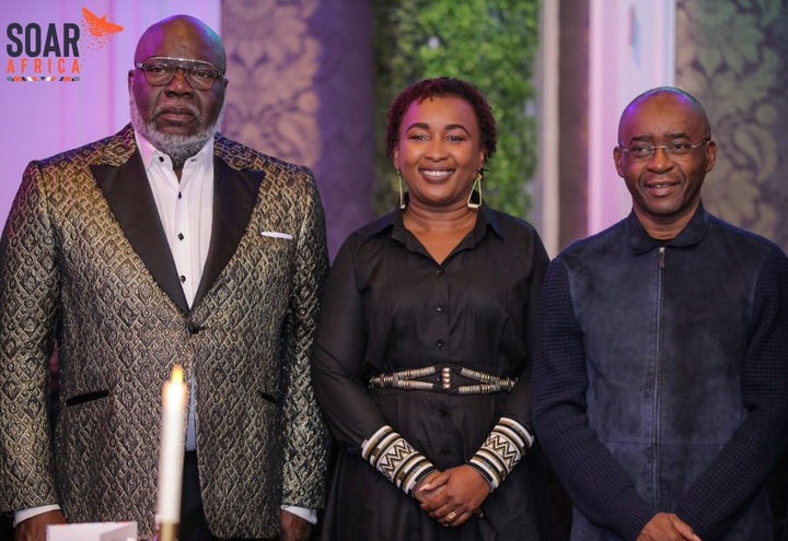 Soar Africa on Twitter: "Businessman, entrepreneur, and philanthropist Strive Masiyiwa shares conversation with Bishop TD Jakes, KCB Group MD/GCEO @JoshuaOigara and Safaricom PLC CCO Sylvia Mulinge at the 2019 SOAR Africa Fireside