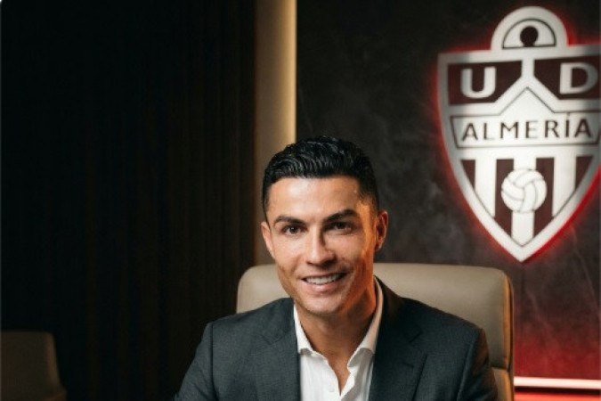  Cristiano Ronaldo é um dos acionistas do Almería, líder da segunda divisão do Espanhol