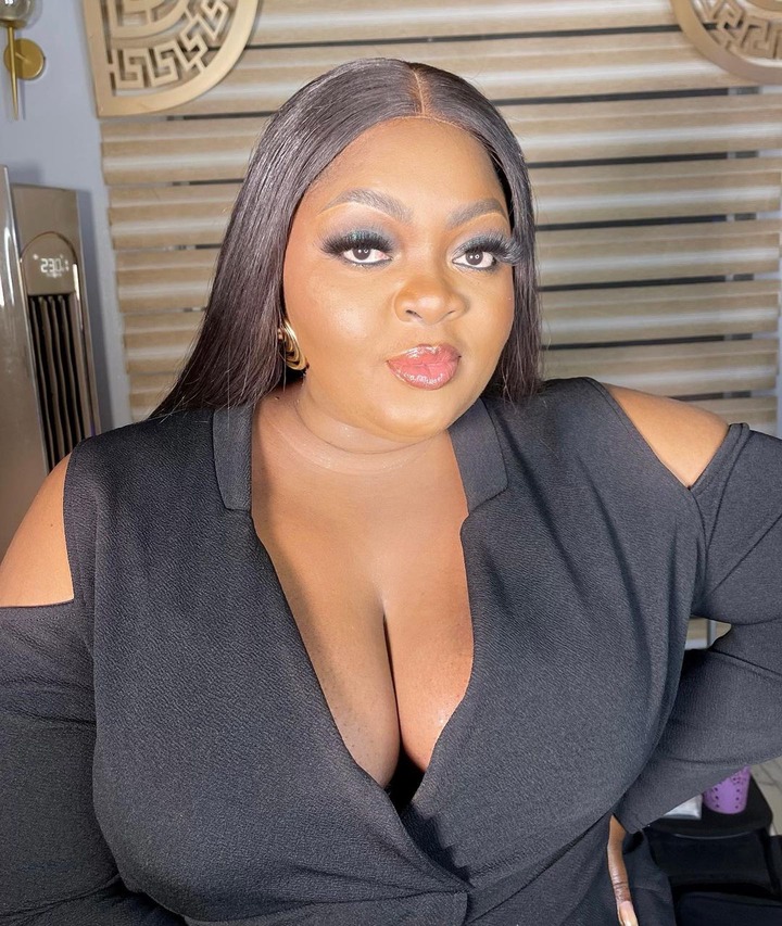 Eniola Badmus Nollygistvibes.com