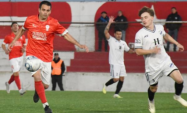 Huracán de Ingeniero White Advances to the Third Phase of the Torneo Regional Federal Amateur